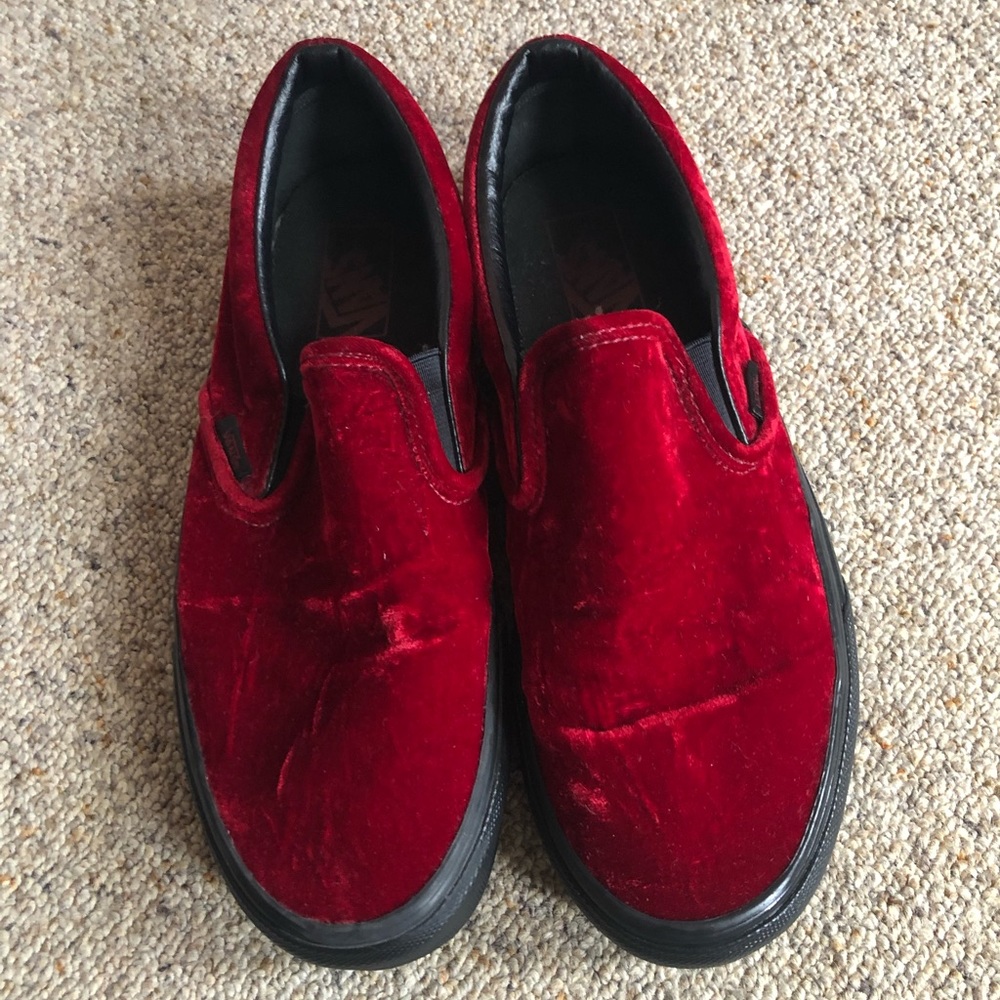 Classic Red Velvet Vans - Picture 2 of 4
